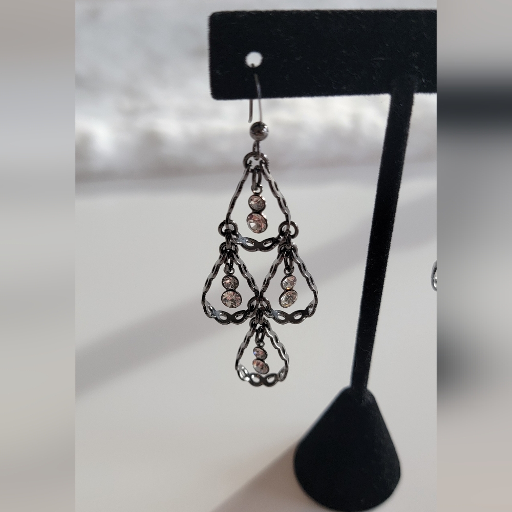 Dangle Earrings With Rhinestones - Picture 2 of 6